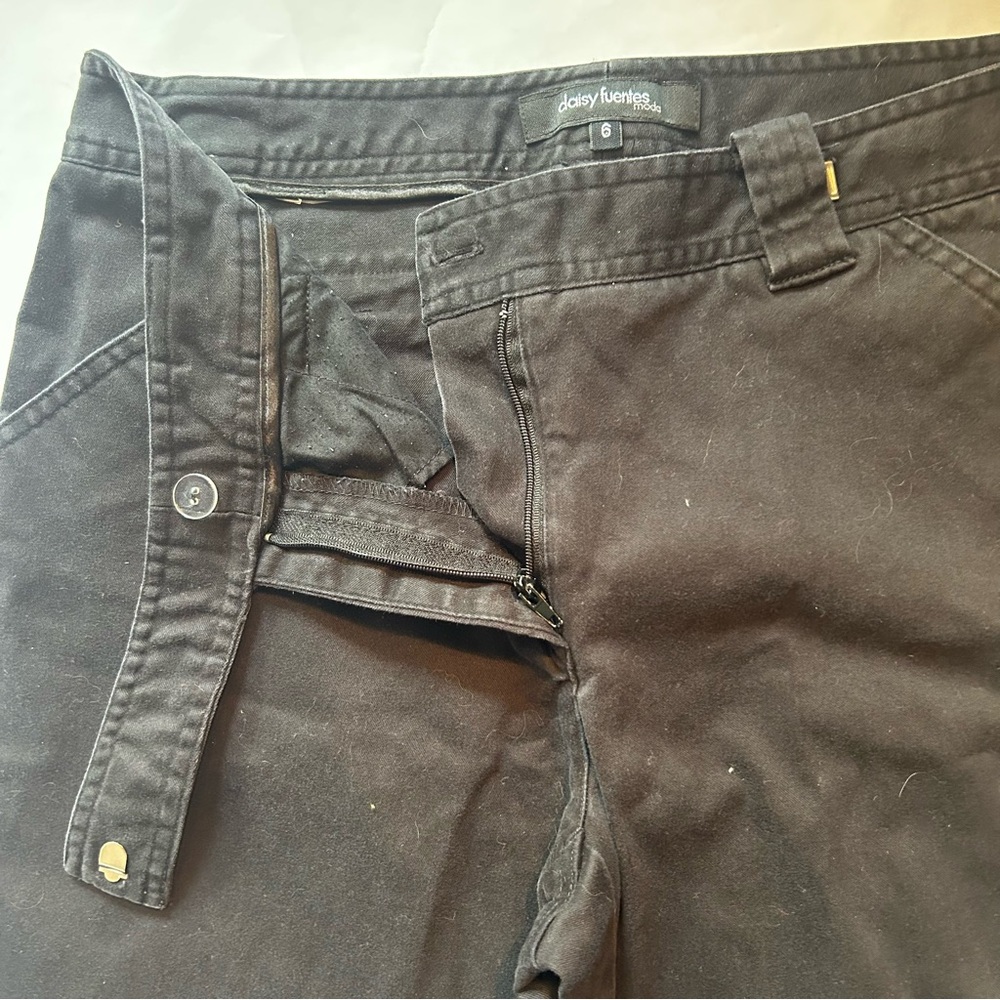 Daisy Fuentes Black Dress Pants Sz 6 Mid Rise Bootcut Career Office Pockets EUC - Picture 3 of 5